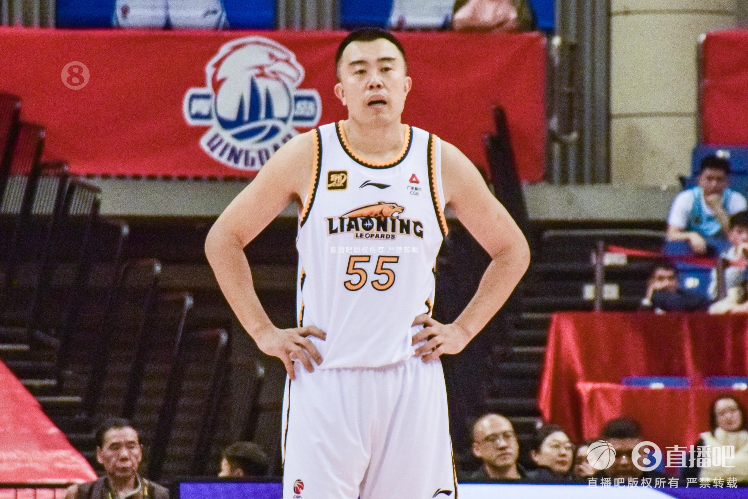 老將盡力了！韓德君7中4拿到14分12籃板3助攻